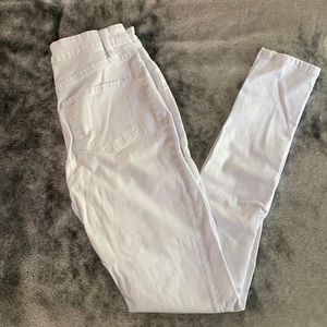 Fashion Nova High Waisted Jeans in White Size 7